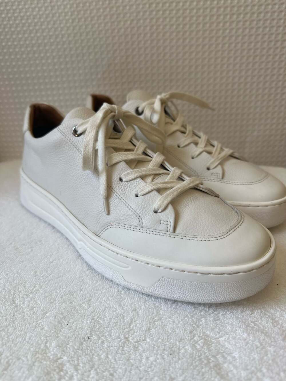 BOSS Made in Italy White Grained Leather Low-Top Sneakers Size 42